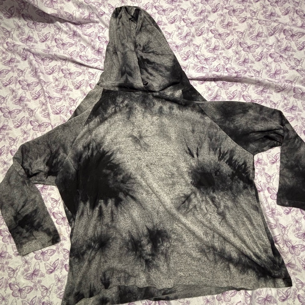 🕸️Gray and Black Tie-Dye Hoodie